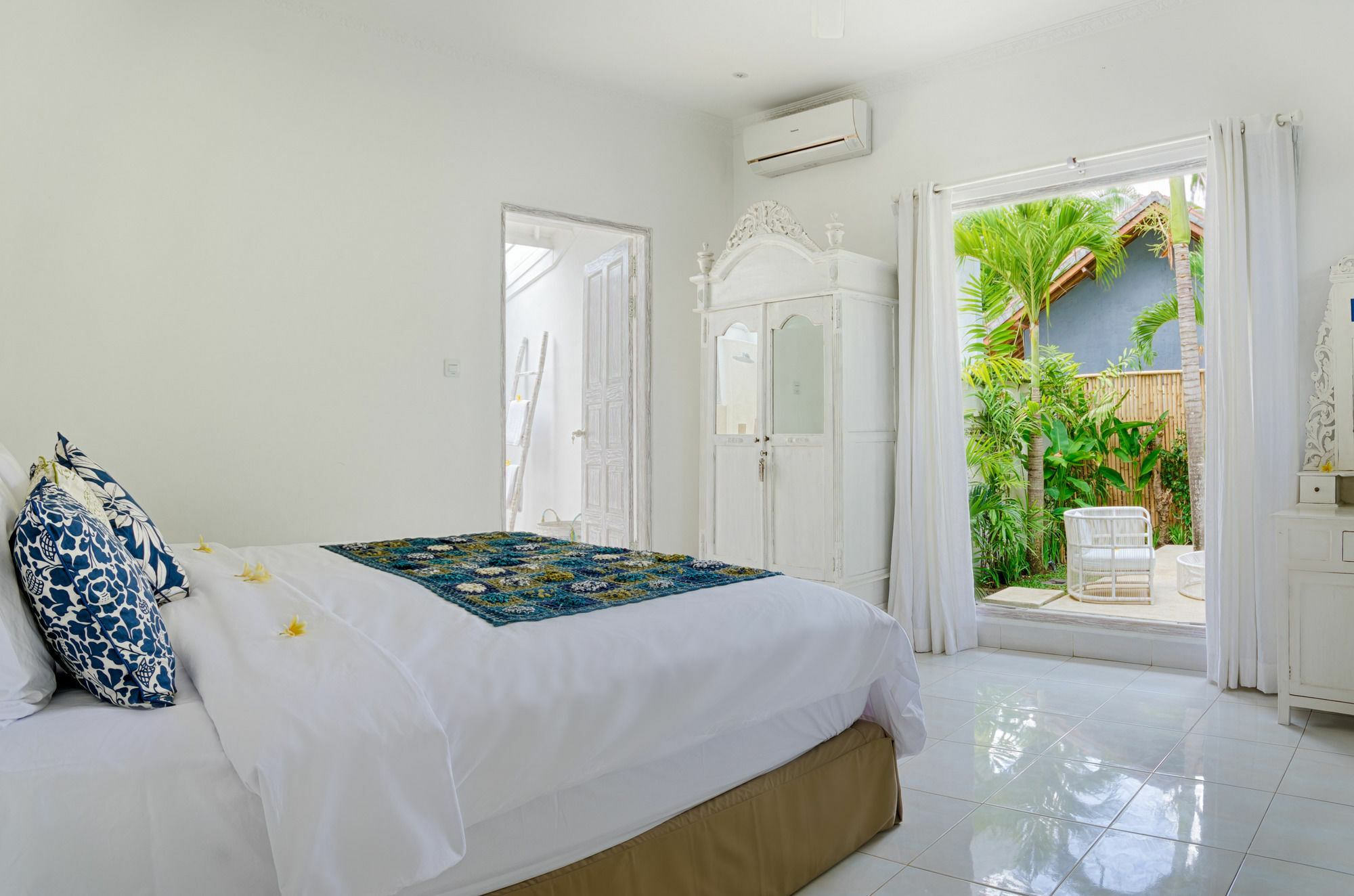 Villa Pantai Indah Canggu Exteriör bild