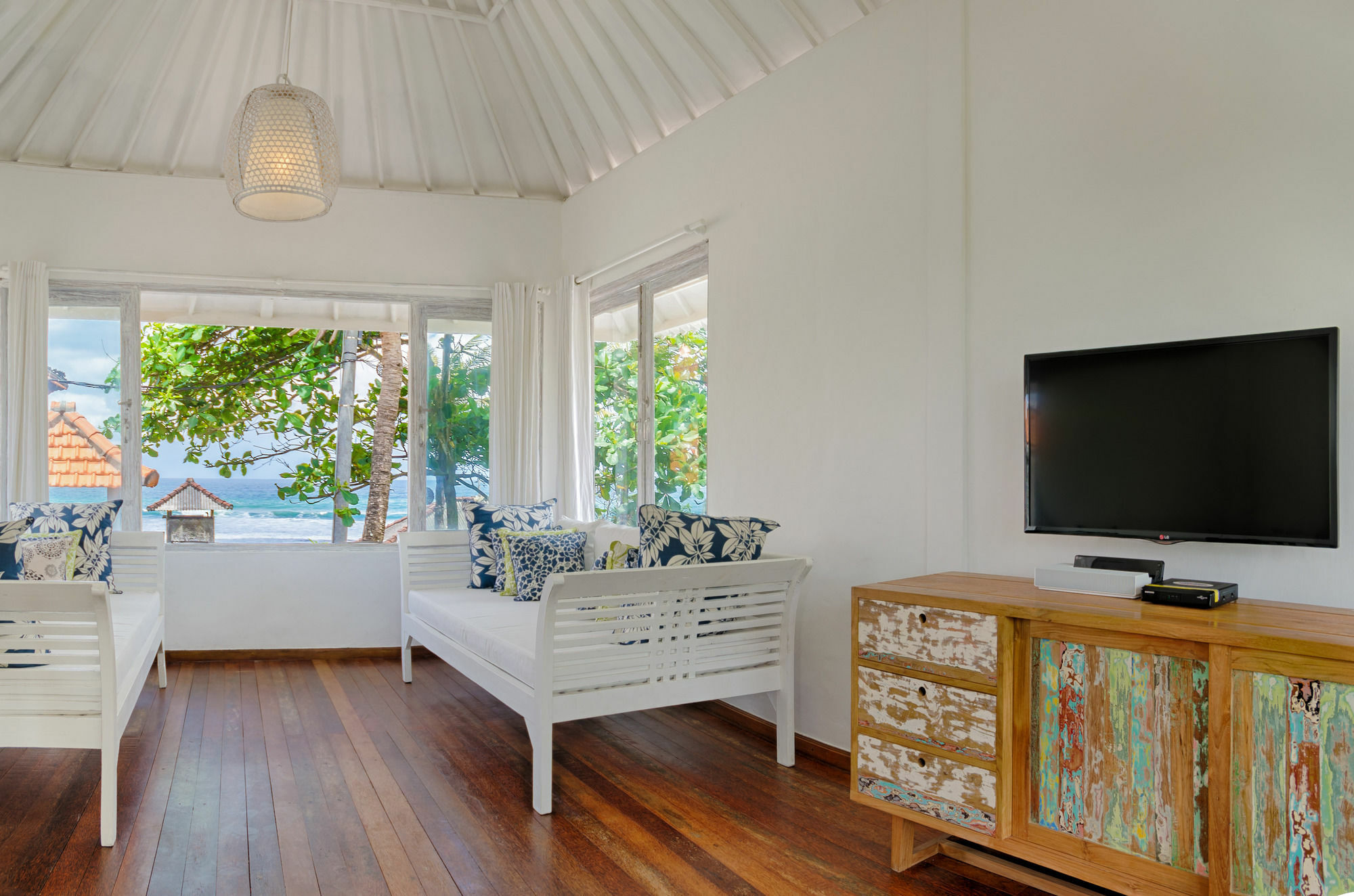 Villa Pantai Indah Canggu Exteriör bild